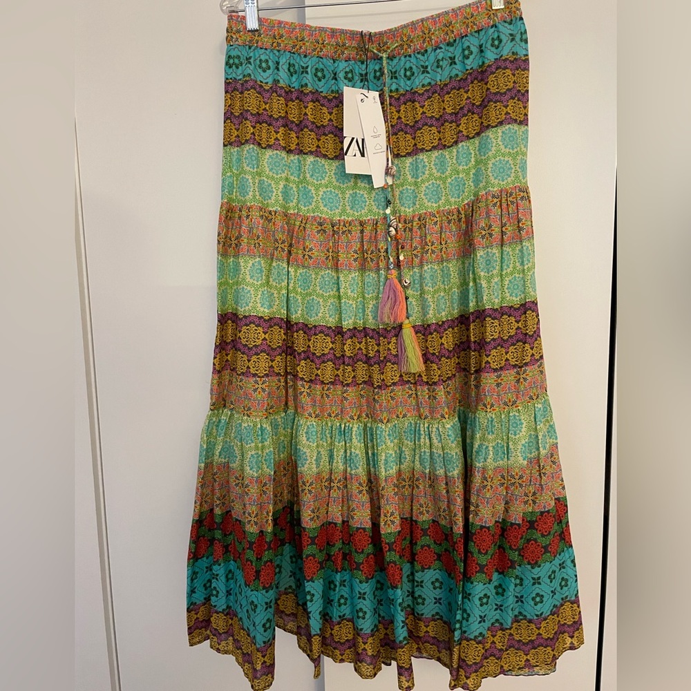 Brand new Zara skirt with tag on